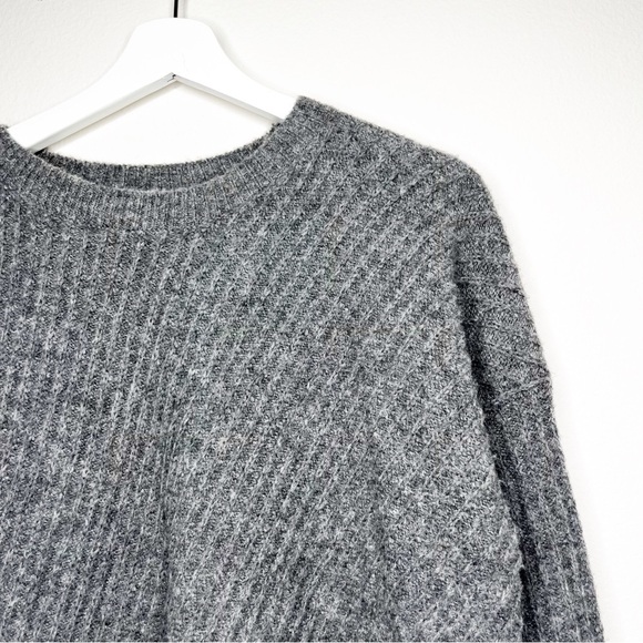 VINCE Side Slit Crew Neck Wool Blend Sweater Pullover Oversized Small Grey - Picture 7 of 14